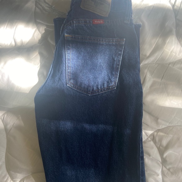 Wrangler Jeans - Picture 4 of 5